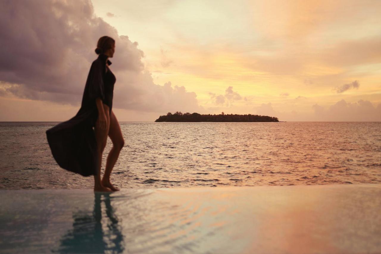 Como Cocoa Island Makunufushi Exteriör bild